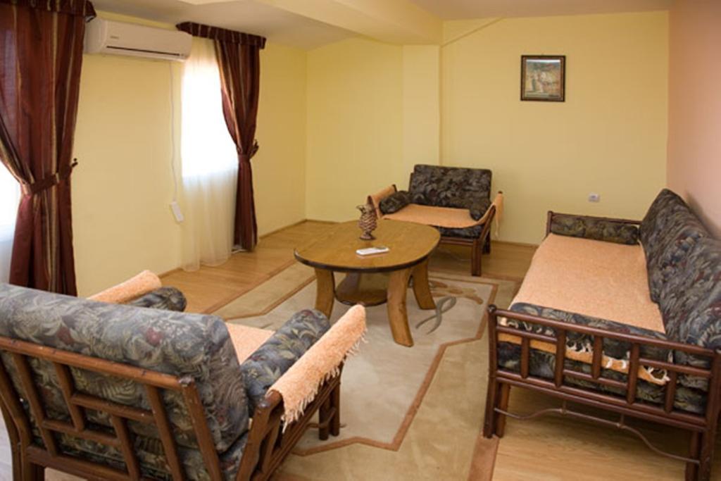 Hotel Uni Palas II 카바다르시 외부 사진